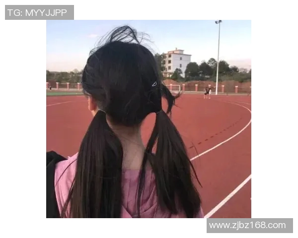 足球明星头像的女生展现个性魅力与运动精神的完美结合